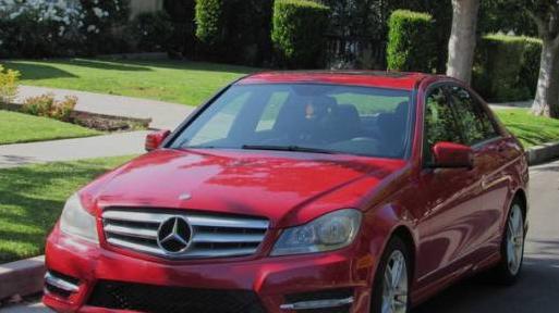 MERCEDES-BENZ C-CLASS 2013 WDDGF4HB5DA776074 image