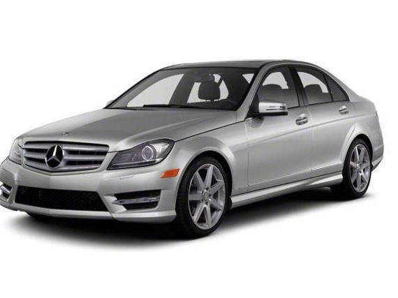MERCEDES-BENZ C-CLASS 2013 WDDGF4HB6DR242907 image