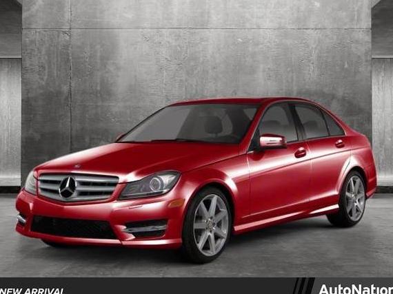 MERCEDES-BENZ C-CLASS 2013 WDDGF4HB9DR256638 image