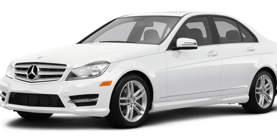 MERCEDES-BENZ C-CLASS 2013 WDDGF8AB3DR270035 image