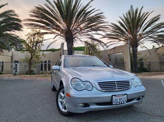 MERCEDES-BENZ C-CLASS 2001 WDBRF64J41F047055 image MERCEDES-BENZ C-CLASS 2001 WDBRF64J41F047055 image