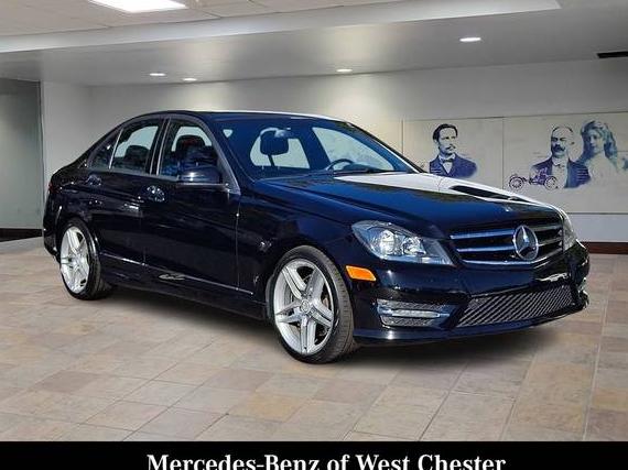 MERCEDES-BENZ C-CLASS 2014 WDDGF8AB3EG202606 image