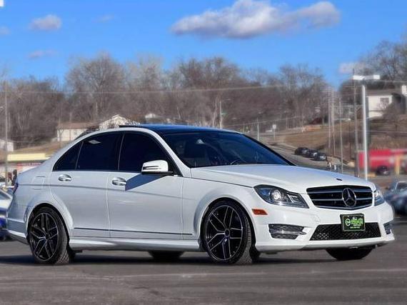 MERCEDES-BENZ C-CLASS 2014 WDDGF8AB0EA892012 image