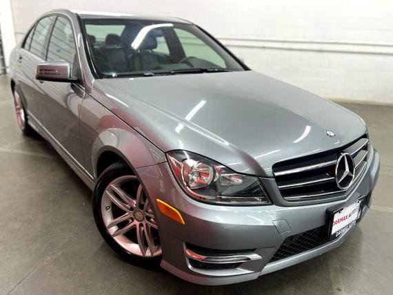 MERCEDES-BENZ C-CLASS 2014 WDDGF8AB8ER320171 image