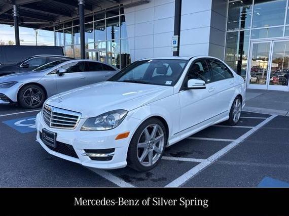 MERCEDES-BENZ C-CLASS 2014 WDDGF5HB9EA916358 image