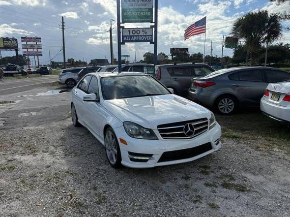 MERCEDES-BENZ C-CLASS 2014 WDDGF4HB7EA963995 image