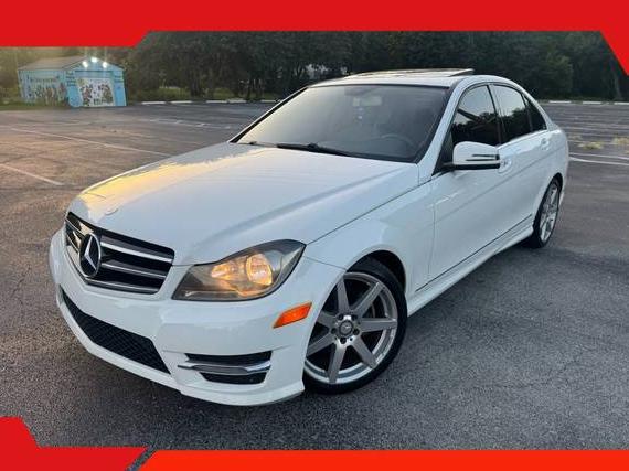 MERCEDES-BENZ C-CLASS 2014 WDDGF4HB1EA958694 image