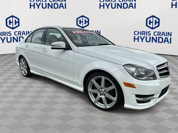 MERCEDES-BENZ C-CLASS 2014 WDDGF4HB6EA962613 image