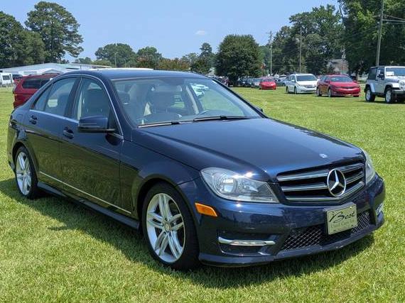 MERCEDES-BENZ C-CLASS 2014 WDDGF8ABXER312220 image