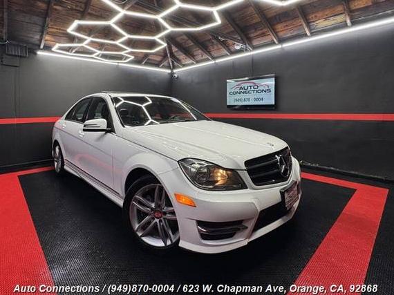 MERCEDES-BENZ C-CLASS 2014 WDDGF4HB6EG237199 image
