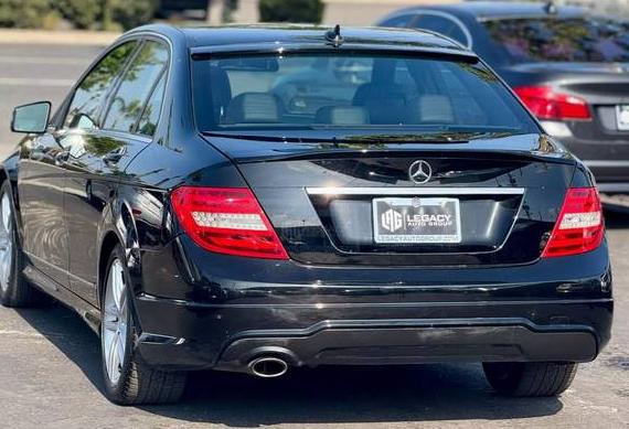 MERCEDES-BENZ C-CLASS 2014 WDDGF4HB6EA905134 image