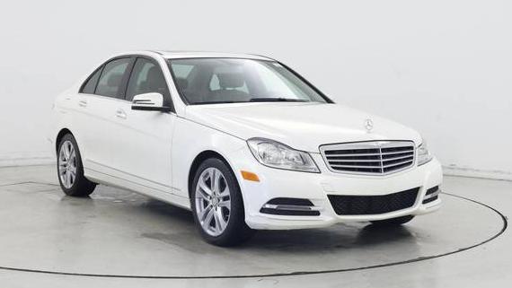 MERCEDES-BENZ C-CLASS 2014 WDDGF4HB0ER319434 image