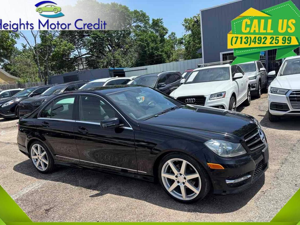 MERCEDES-BENZ C-CLASS 2014 WDDGF4HB8EA958384 image