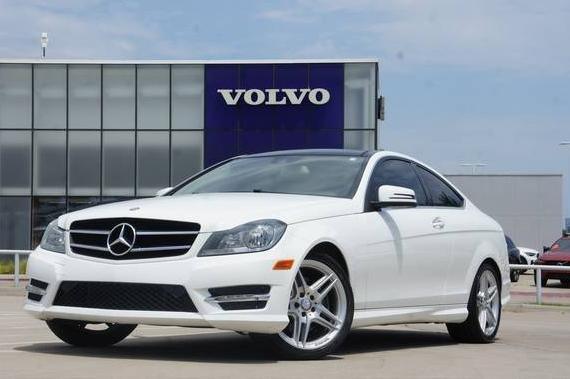 MERCEDES-BENZ C-CLASS 2014 WDDGJ5HB7EG266375 image
