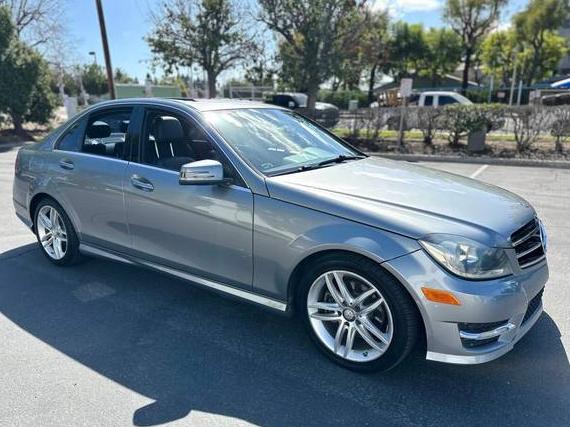 MERCEDES-BENZ C-CLASS 2014 WDDGF4HB0EG224108 image