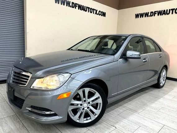 MERCEDES-BENZ C-CLASS 2014 WDDGF4HB0ER304559 image