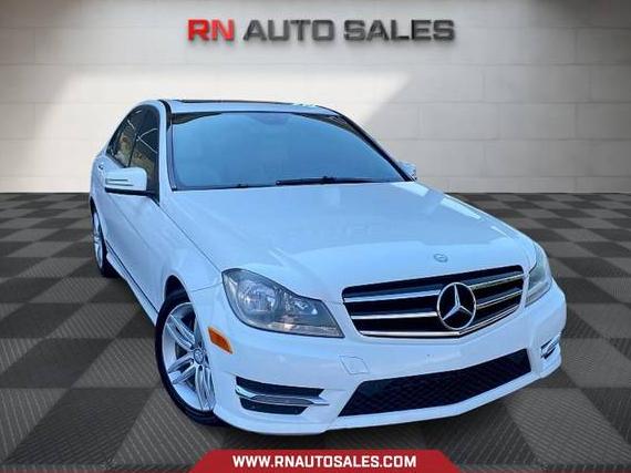 MERCEDES-BENZ C-CLASS 2014 WDDGF8AB6ER310819 image