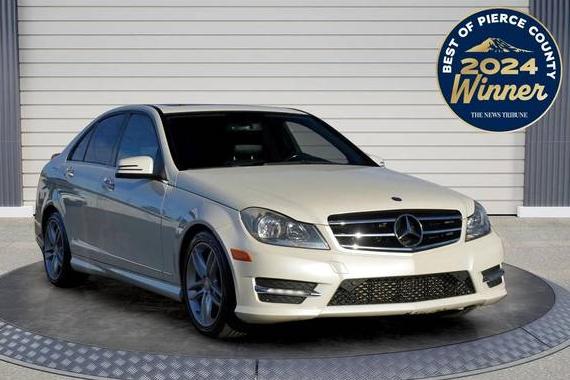 MERCEDES-BENZ C-CLASS 2014 WDDGF4HB1EA963037 image