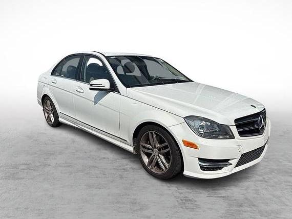 MERCEDES-BENZ C-CLASS 2014 WDDGF8ABXER320561 image