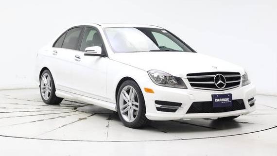 MERCEDES-BENZ C-CLASS 2014 WDDGF4HB1EG245999 image
