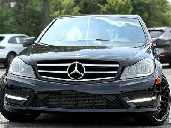 MERCEDES-BENZ C-CLASS 2014 WDDGF4HB4EG224404 image