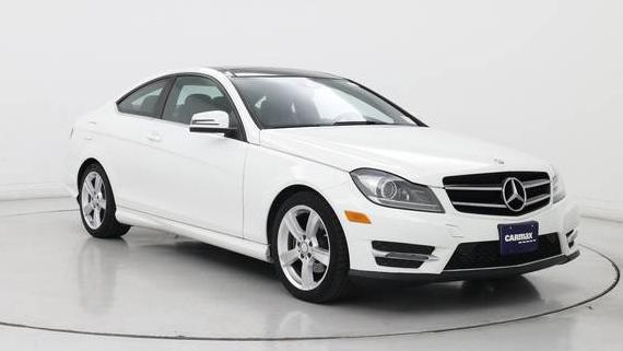 MERCEDES-BENZ C-CLASS 2015 WDDGJ4HB6FG432798 image