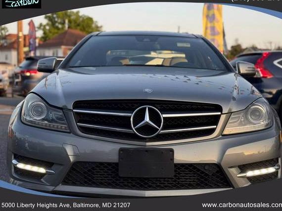 MERCEDES-BENZ C-CLASS 2015 WDDGJ4HB7FG388584 image