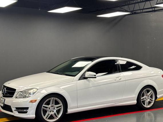 MERCEDES-BENZ C-CLASS 2015 WDDGJ4HB0FG441738 image