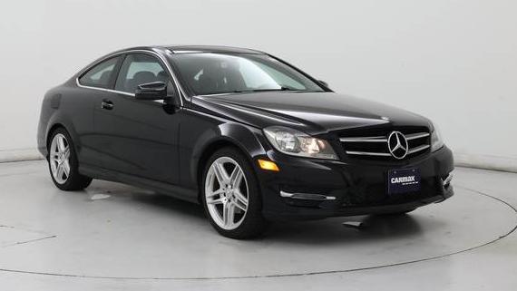 MERCEDES-BENZ C-CLASS 2015 WDDGJ4HB2FG362281 image