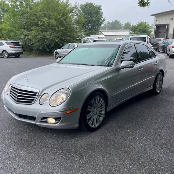 MERCEDES-BENZ E-CLASS 2008 WDBUF56X98B266603 image