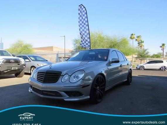 MERCEDES-BENZ E-CLASS 2009 WDBUF56X49B411399 image