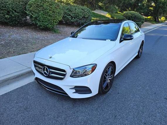 MERCEDES-BENZ E-CLASS 2019 WDDZF4JB8KA556069 image