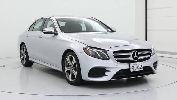 MERCEDES-BENZ E-CLASS 2019 WDDZF4JBXKA566974 image