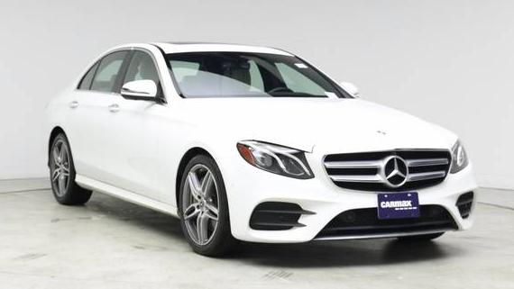 MERCEDES-BENZ E-CLASS 2019 WDDZF4JB8KA560820 image