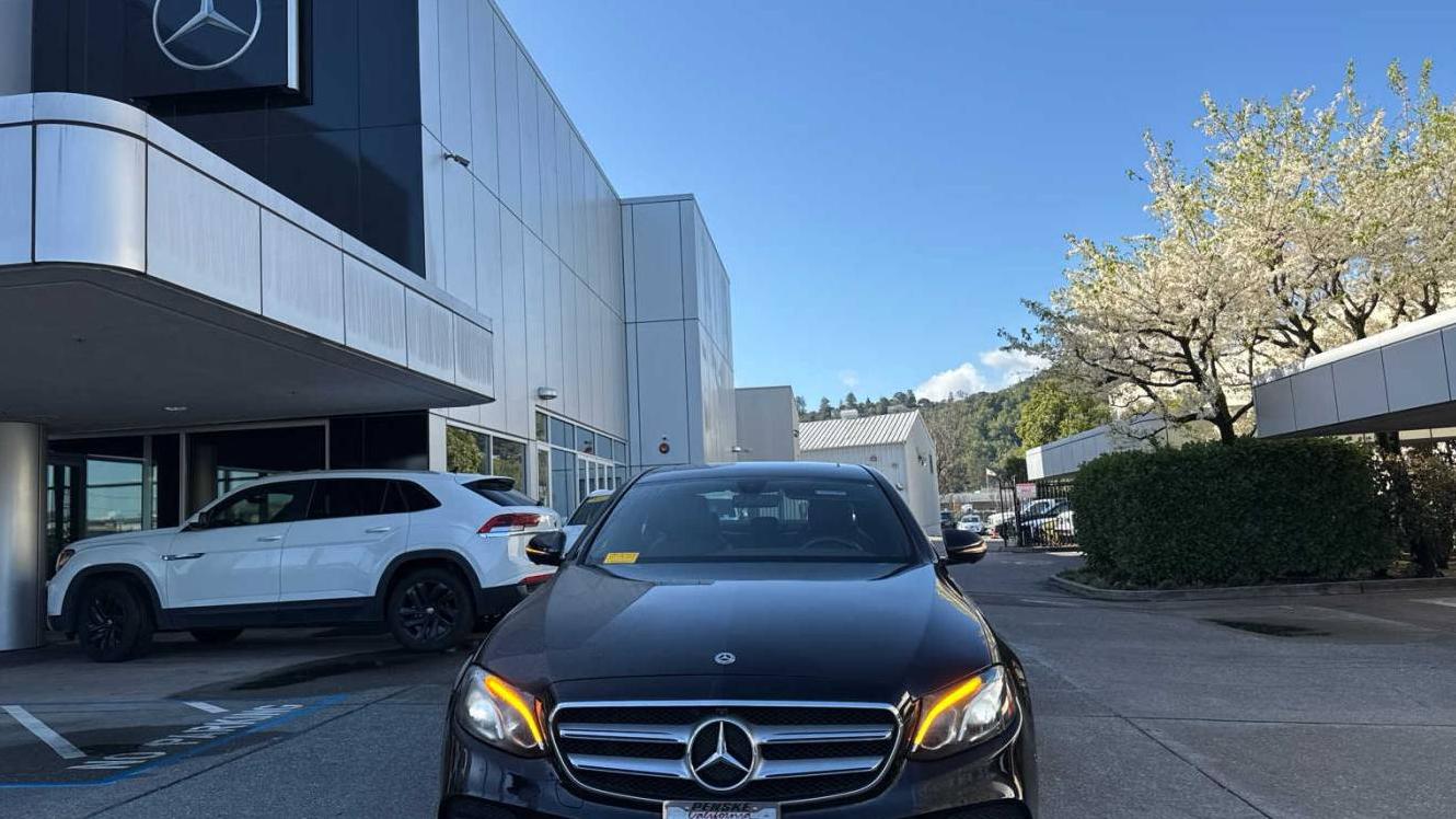 MERCEDES-BENZ E-CLASS 2019 WDDZF6JB7KA508204 image