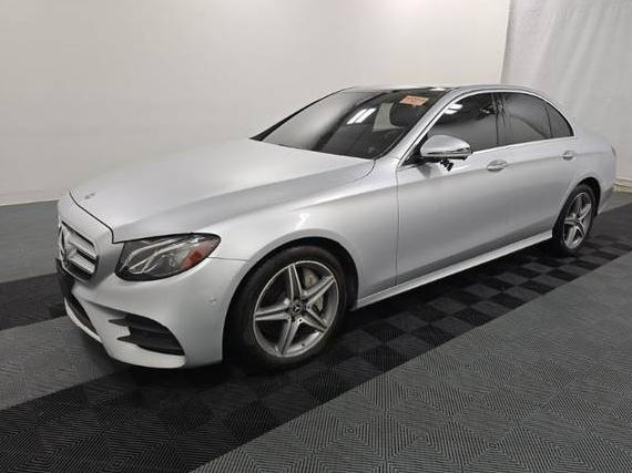 MERCEDES-BENZ E-CLASS 2019 WDDZF4KB4KA510463 image