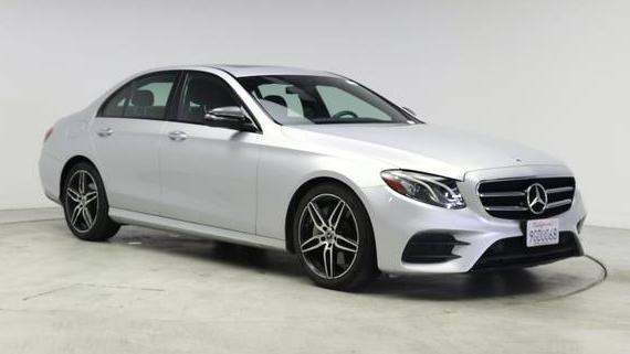 MERCEDES-BENZ E-CLASS 2019 WDDZF4JB8KA566276 image