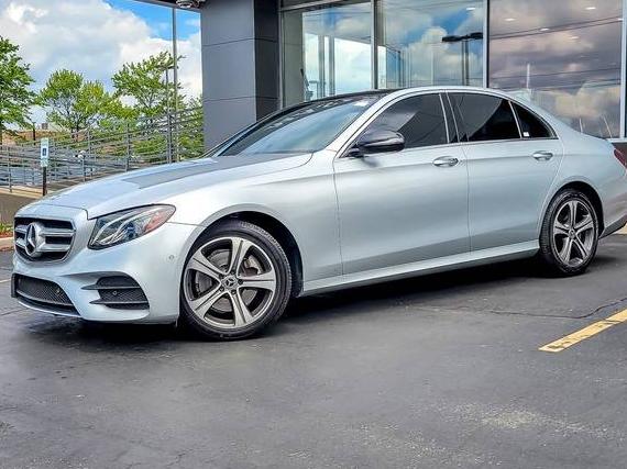 MERCEDES-BENZ E-CLASS 2018 WDDZF4KB8JA338100 image
