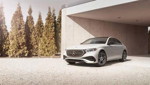 MERCEDES-BENZ E-CLASS 2024 W1KLF4HB2RA064224 image