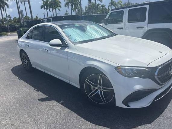 MERCEDES-BENZ E-CLASS 2024 W1KLF4HB5RA083303 image