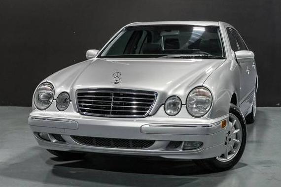 MERCEDES-BENZ E-CLASS 2002 WDBJF82J82X068031 image