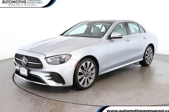 MERCEDES-BENZ E-CLASS 2022 W1KZF5KB4NB012591 image