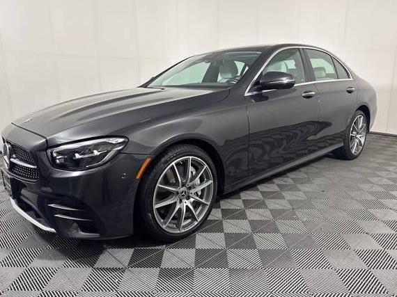 MERCEDES-BENZ E-CLASS 2022 W1KZF8EBXNB025469 image