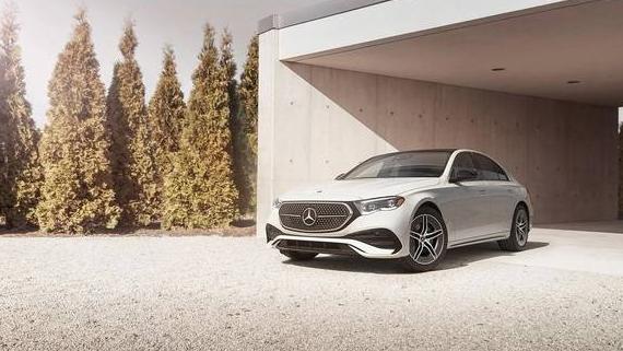 MERCEDES-BENZ E-CLASS 2025 W1KLF4HB2SA105067 image