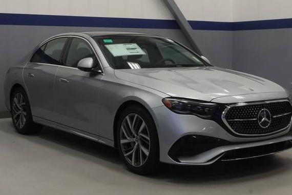 MERCEDES-BENZ E-CLASS 2025 W1KLF4HBXSA097560 image