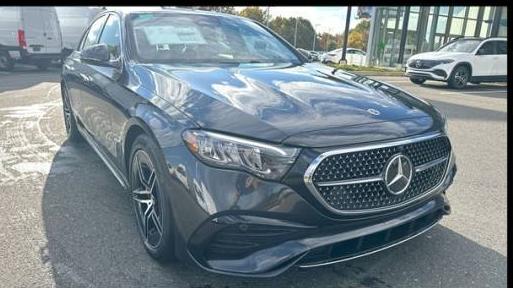 MERCEDES-BENZ E-CLASS 2025 W1KLF4HB4SA104440 image