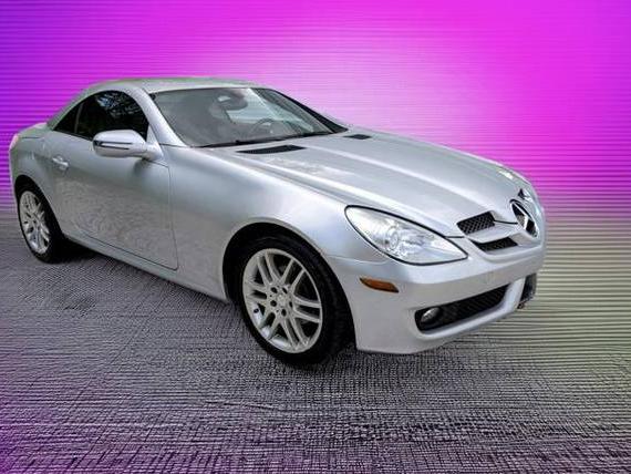 MERCEDES-BENZ SLK-CLASS 2009 WDBWK54F19F190349 image