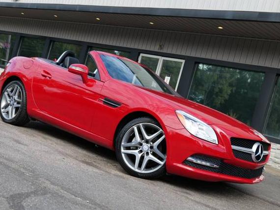 MERCEDES-BENZ SLK-CLASS 2012 WDDPK4HAXCF036122 image