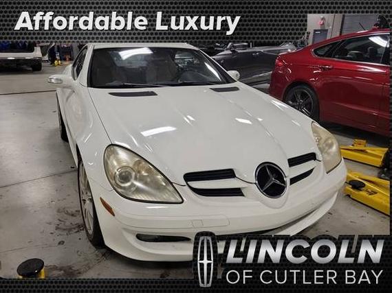 MERCEDES-BENZ SLK-CLASS 2005 WDBWK56F25F039480 image