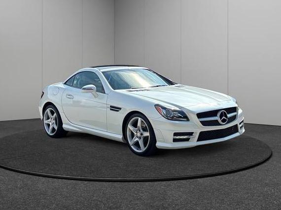 MERCEDES-BENZ SLK-CLASS 2015 WDDPK4HA0FF102293 image